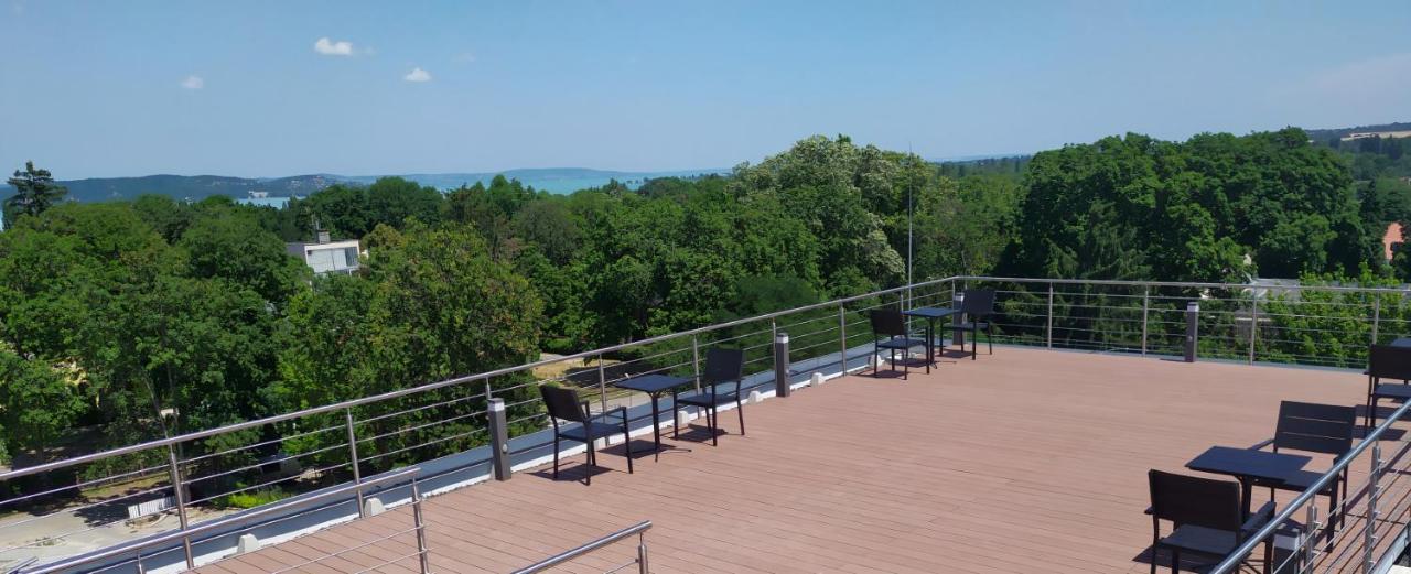 Апарт готель Pauzo Balaton Балатонфельвар Екстер'єр фото